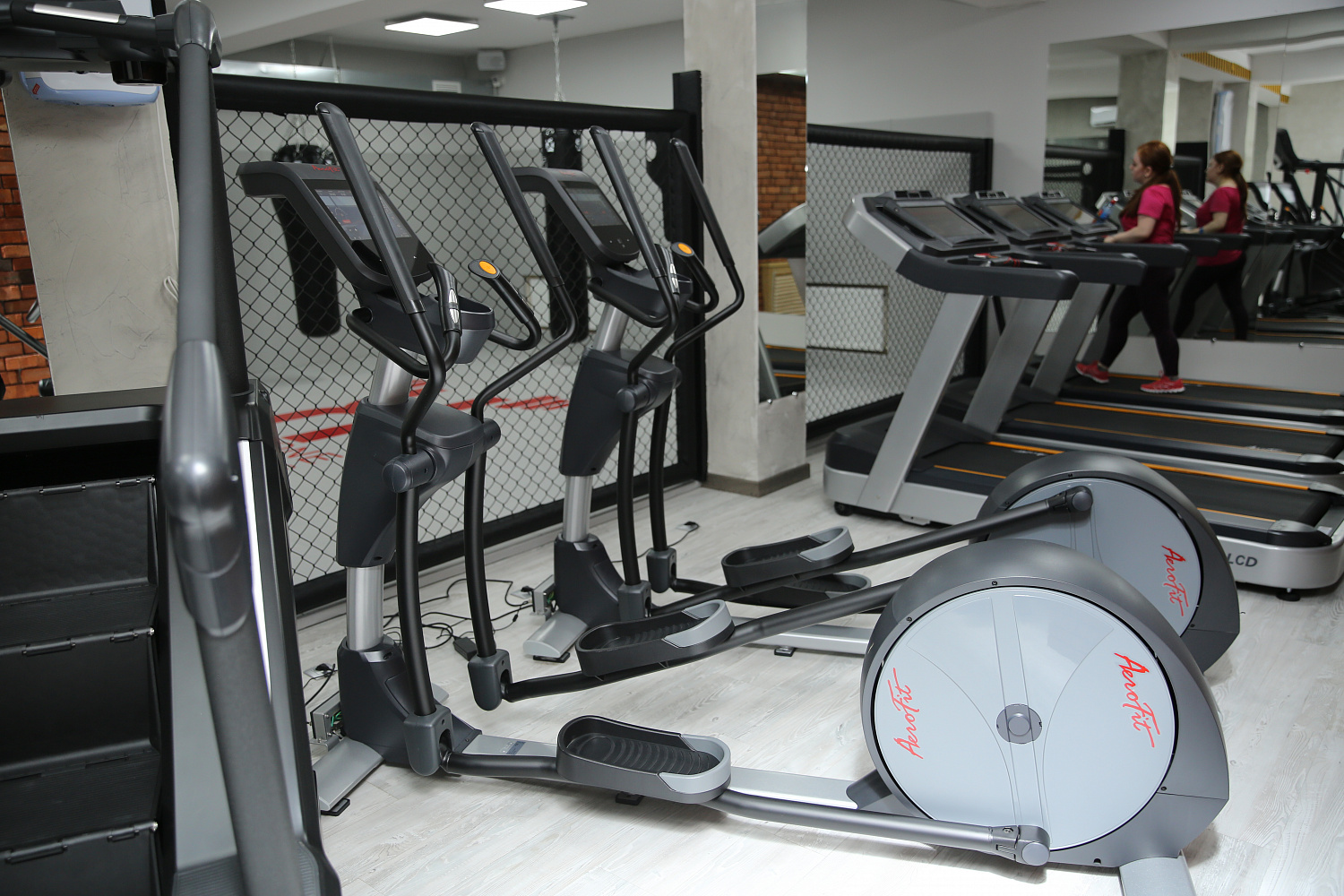 Фитнес-клуб "Unique one Health & Fitness"