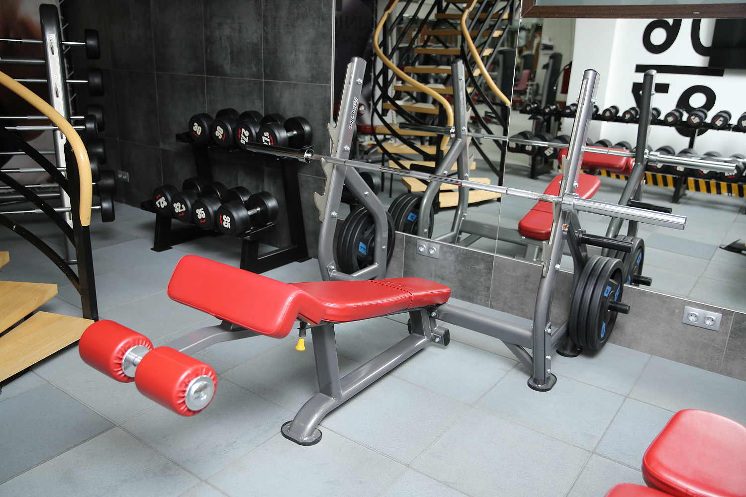 Фитнес-клуб "Unique one Health & Fitness"